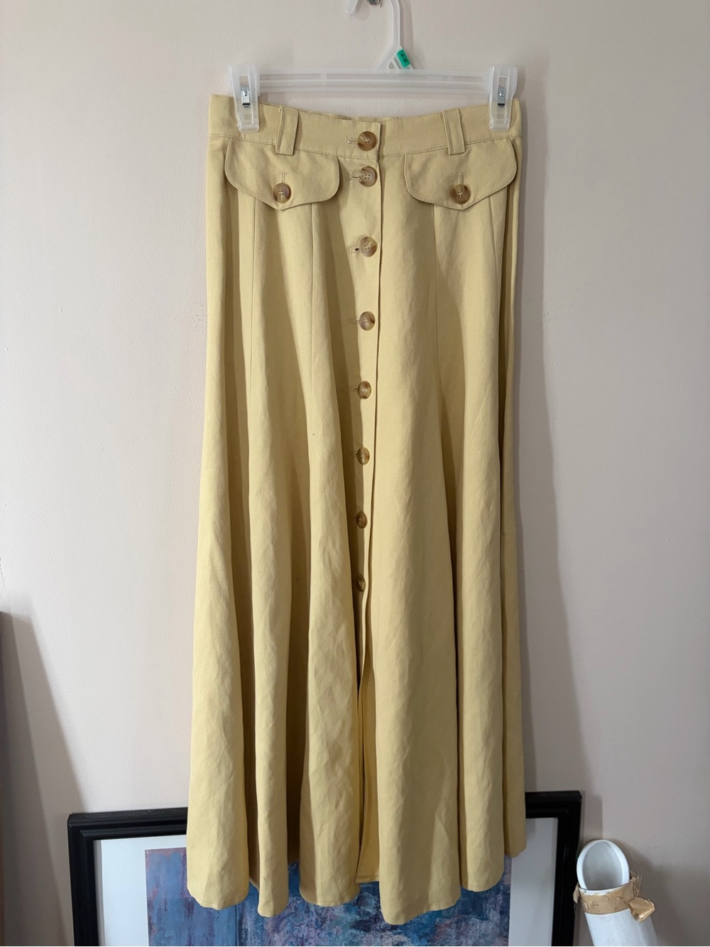 Apriori- Women’s Cream Button-Front Midi Skirt with Flap Pockets size 6